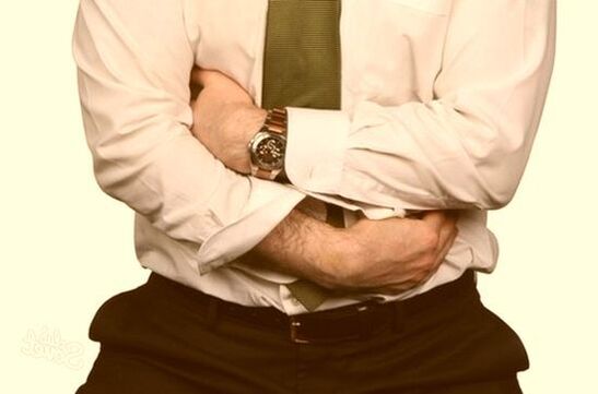 Bauchschmerzen als Symptom für das Vorhandensein von Parasiten im Körper